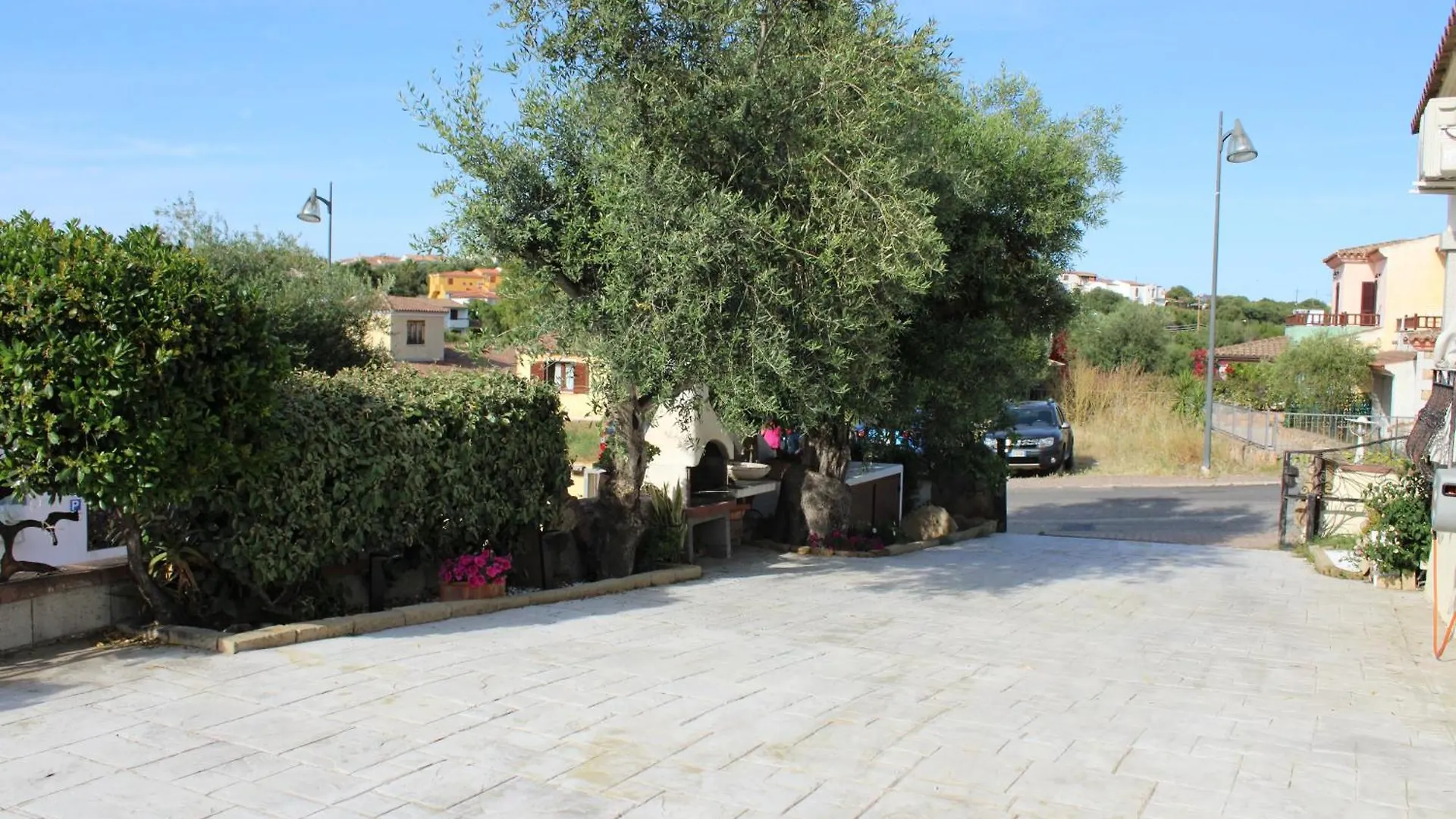 בית נופש בודוני Casa Vacanza Tanaunella